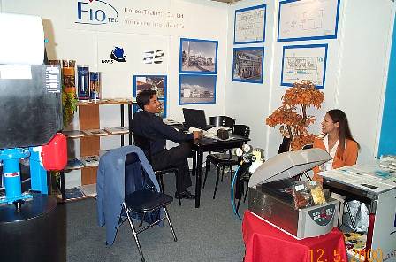 Khun Iis and Khun Pong discussing about Bachwangenruetihubelbad and other production sites of FioTec